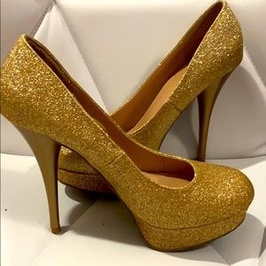Gold glitter heels